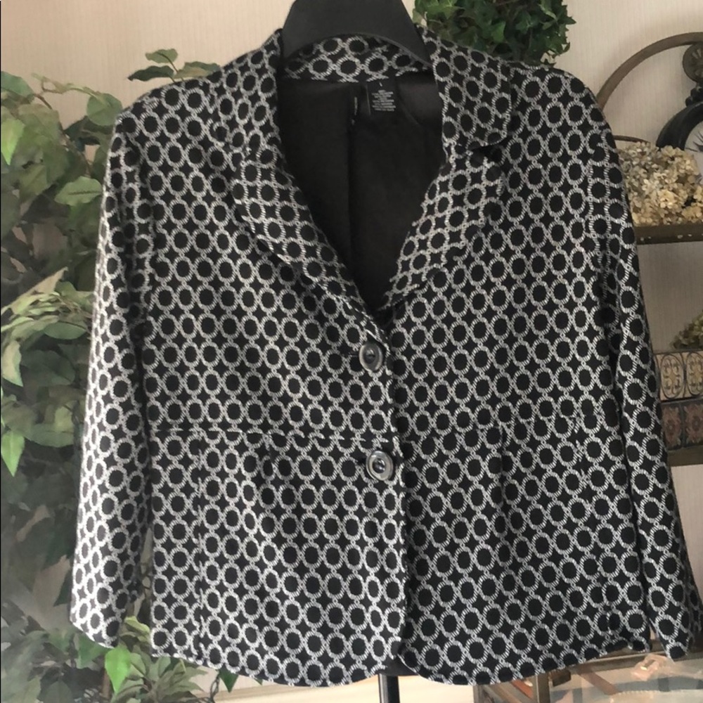 New Directions Short Blazer/Jacket.